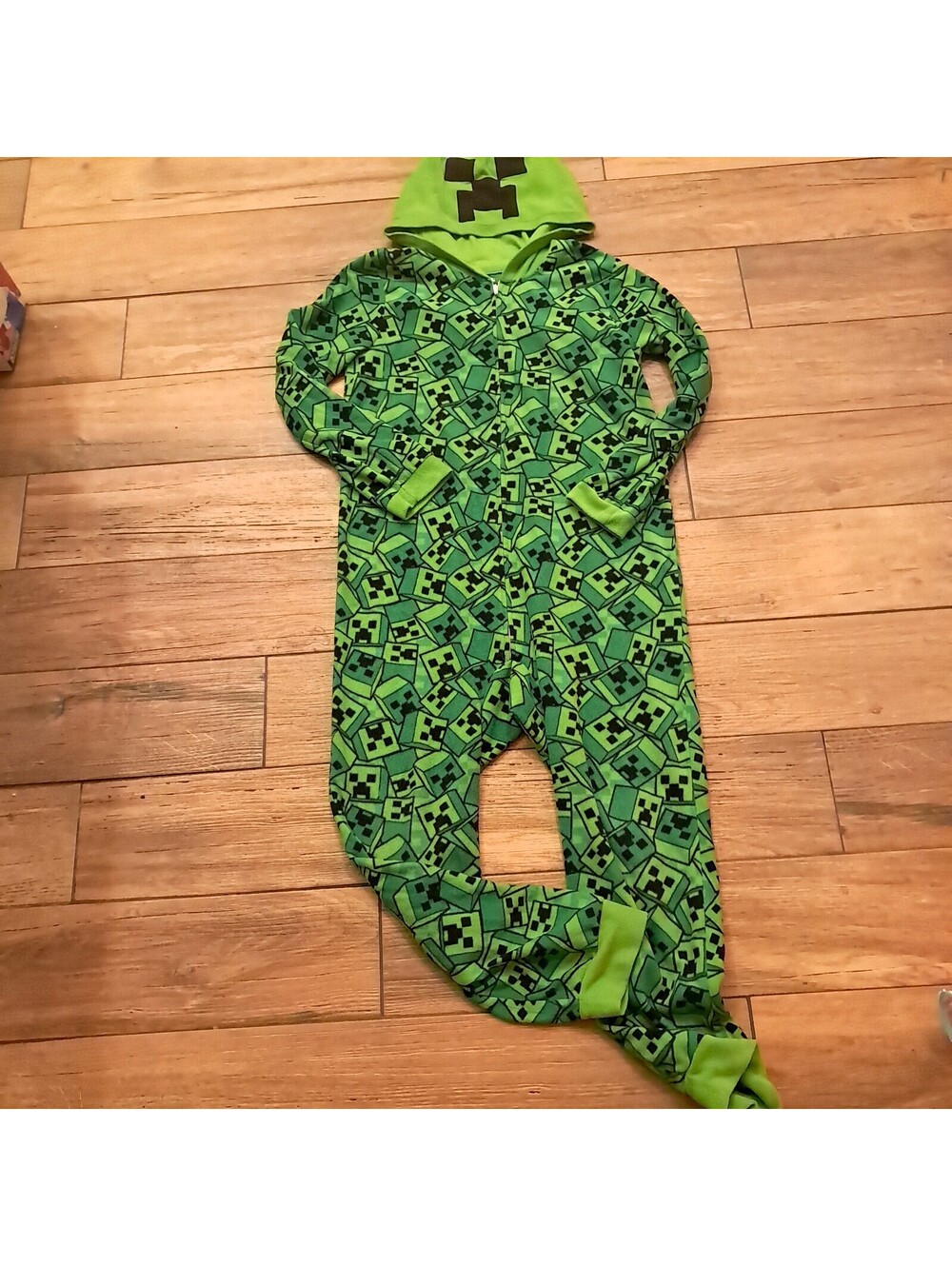 Minecraft Hooded Creeper Pajama sz LARGE kids unionsuit Long Sleeves hoodie pjs